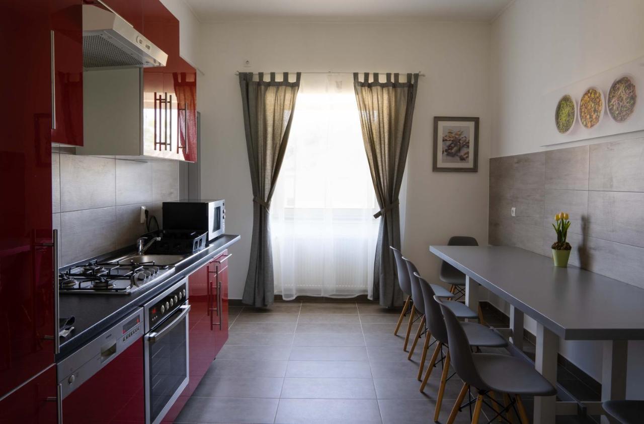 Kunfoglalas Apartmanhaz Kisujszallas Ngoại thất bức ảnh